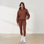 Lounge 365 ylisuuri pyöreä kaulapusero suklaa vaatteet naiset D46R26872 - Image 3