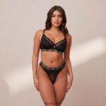 Lounge muodikkaat parvekeliivit & stringit/housutsetti musta alusvaatteet naiset D46R2669