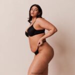 Lounge muotoiltu push-up t-paitarintaliivit ja g-string/housut musta alusvaatteet naiset D46R26115 - Image 7