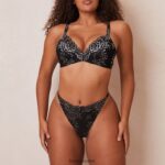 Lounge pitsiset taikarintaliivit & stringit musta alusvaatteet naiset D46R26201