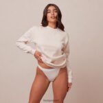 Lounge pyöreä kauluspusero kerma vaatteet naiset D46R26866