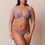 Lounge ylelliset parvekeliivit & stringit/housutsetti violetti alusvaatteet naiset D46R2618 - Image 14